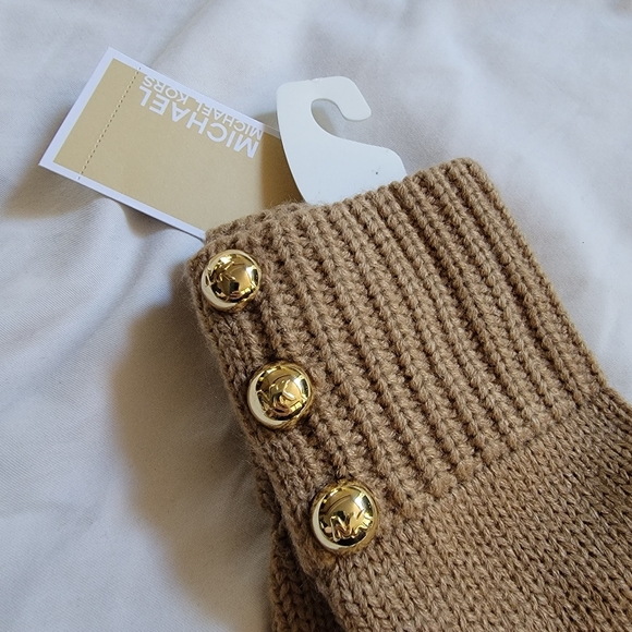 Michael Kors gloves NEW WITH TAGS - Picture 2 of 4
